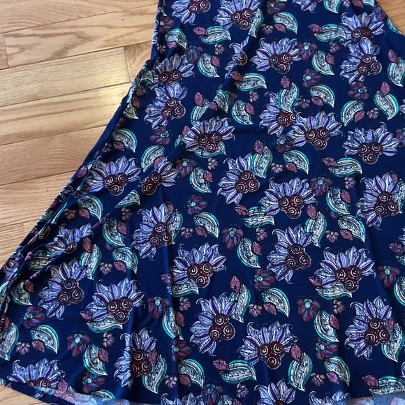 Lularoe Floral Navy Maxi Skirt NWT Women's Flowing A-Line floral XS SUMMER - Picture 3 of 7